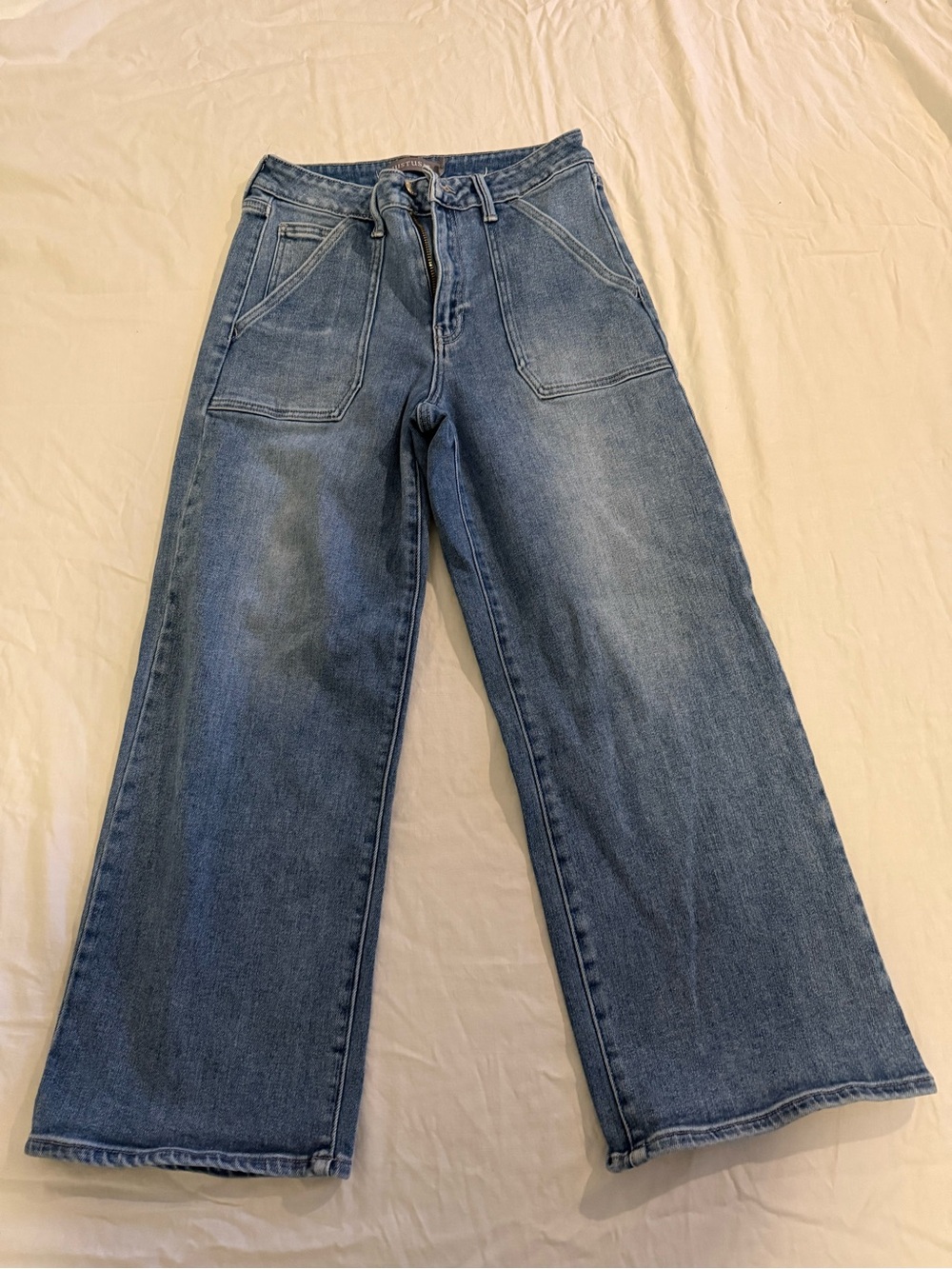 Just USA Wide-Leg Cropped Blue Denim Jeans